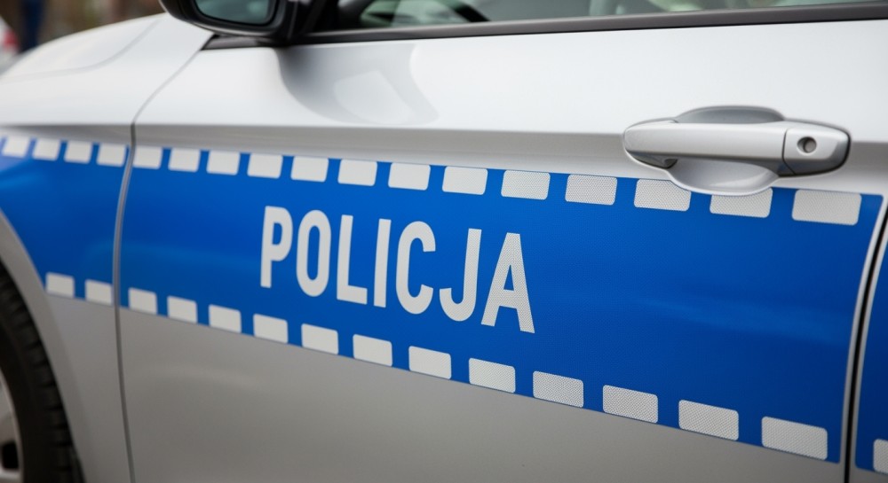 Zatrzymany oszust „na policjanta” z Jeleniej Góry miał na sumieniu także kradzieże sklepowe