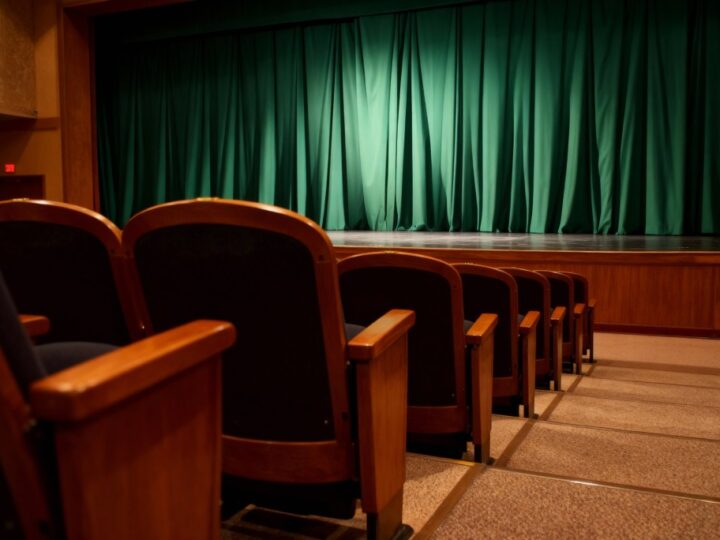 Wzruszająca podróż przez emocje: „Jesień” w Teatrze Polskim w Podziemiu