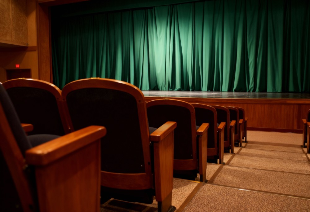 Wzruszająca podróż przez emocje: „Jesień” w Teatrze Polskim w Podziemiu