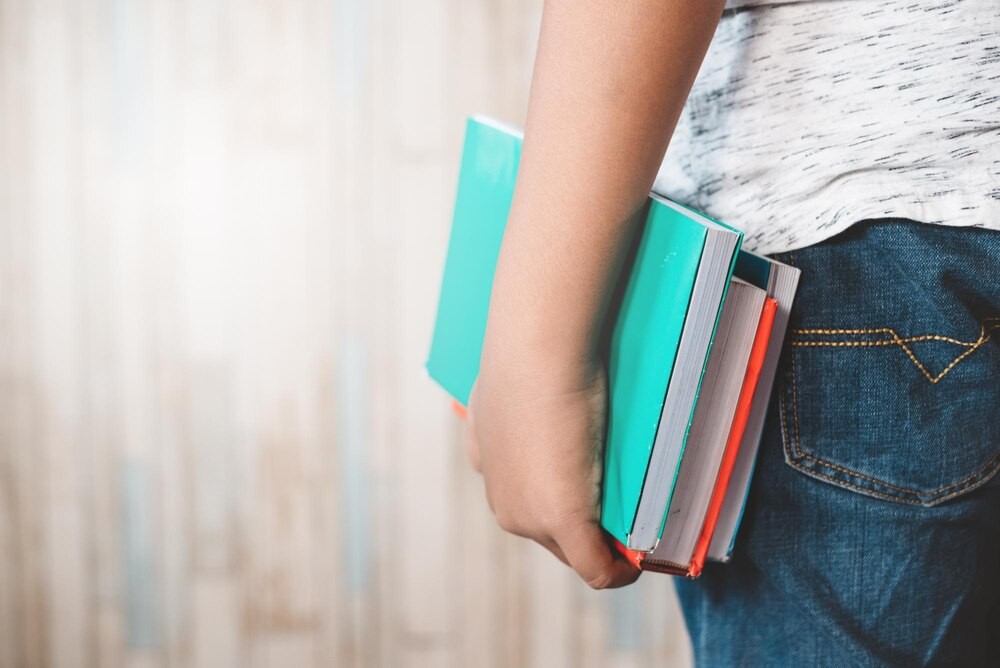 Cypryjscy uczniowie w Krzyżowicach: Kultura, edukacja i nowe doświadczenia w Dolnym Śląsku