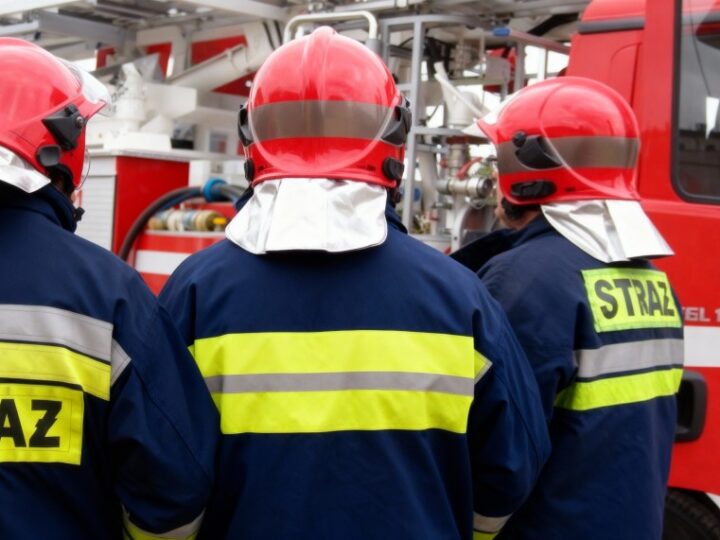 Alarm w wrocławskich koszarach: symulacja pożaru w akcji!