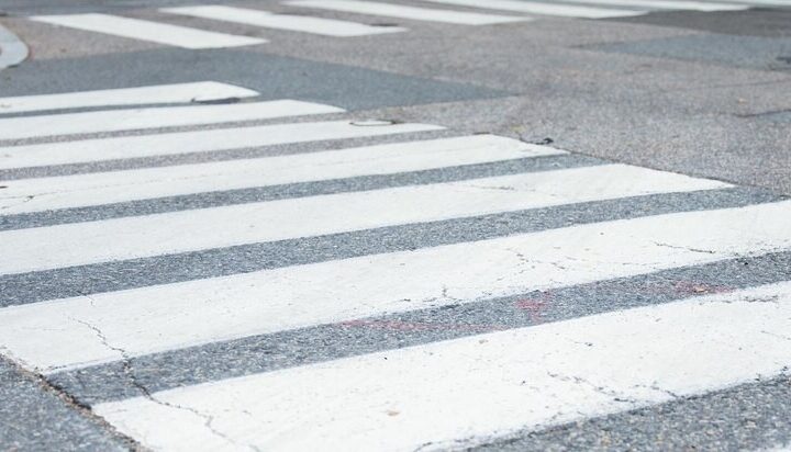 Kierowca potrącił dwie kobiety i uciekł, zatrzymany nietrzeźwy 21-latek