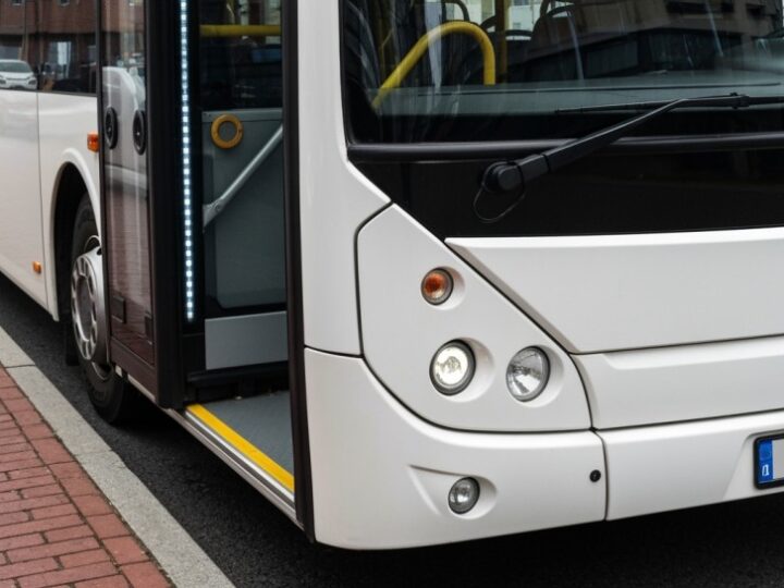 Autobusy znów na Koszarowej – nowe trasy od 13 czerwca!