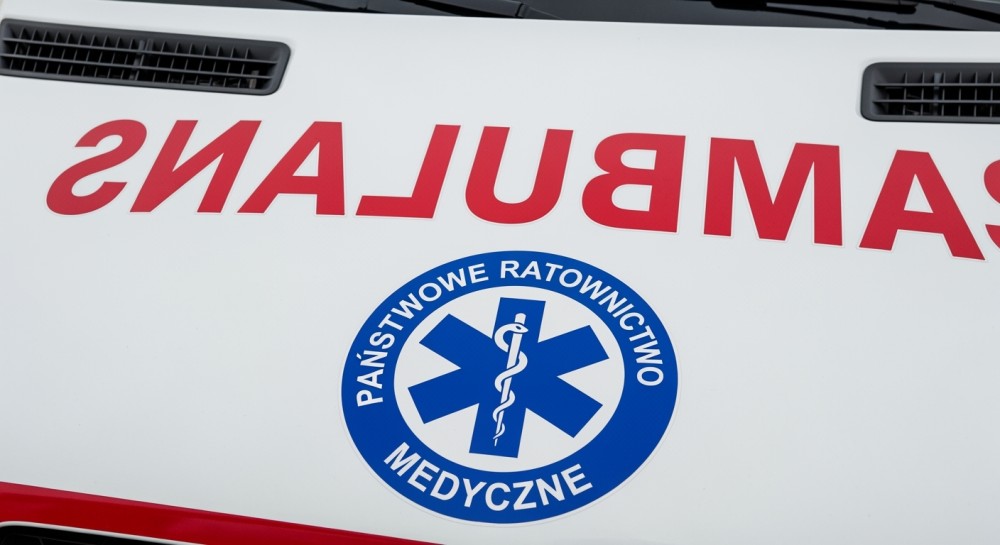 Zasady bezpiecznego relaksu nad wodą w upalne dni