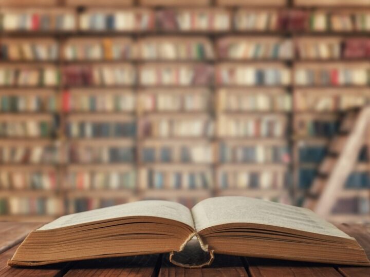 Jakie były pierwsze polskie zdania zapisane w księgach? Dowiecie się na wystawie w 5 miejscach! [LISTA]