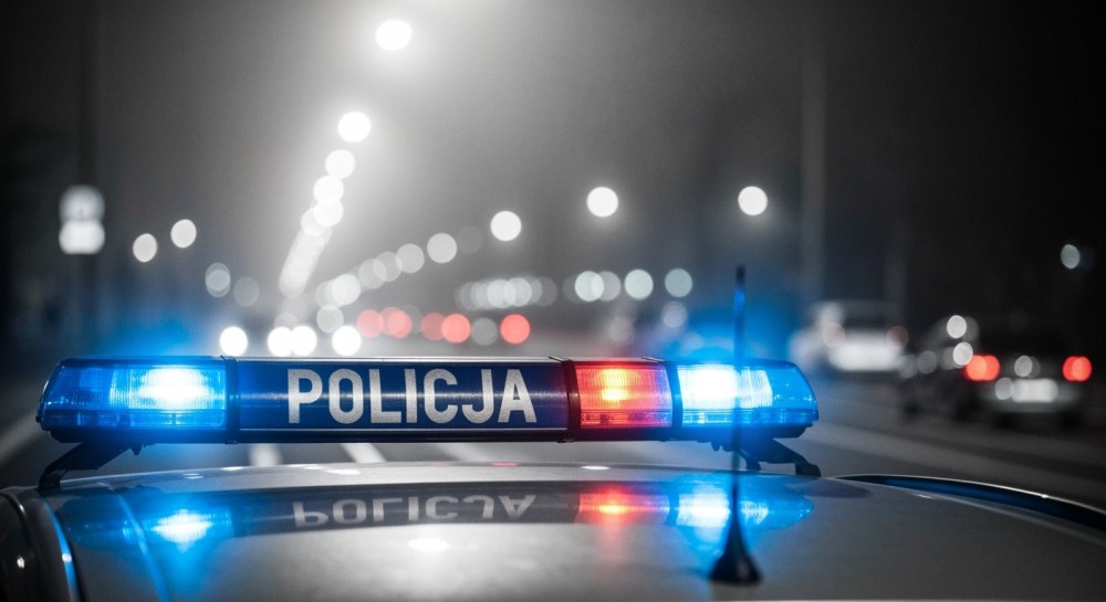Brutalna kradzież alkoholu w Jeleniej Górze: mężczyzna zatrzymany po ataku na ochroniarza