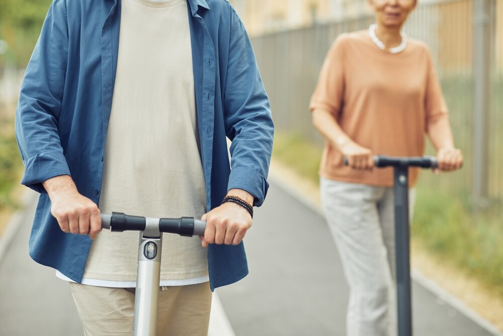 Hulajnoga w rękach nietrzeźwego: podwójne zatrzymanie w Dzierżoniowie