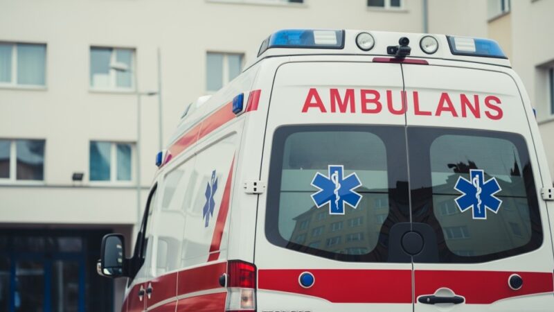 Dramatyczna akcja ratunkowa: Dziecko uwięzione w nagrzanym aucie