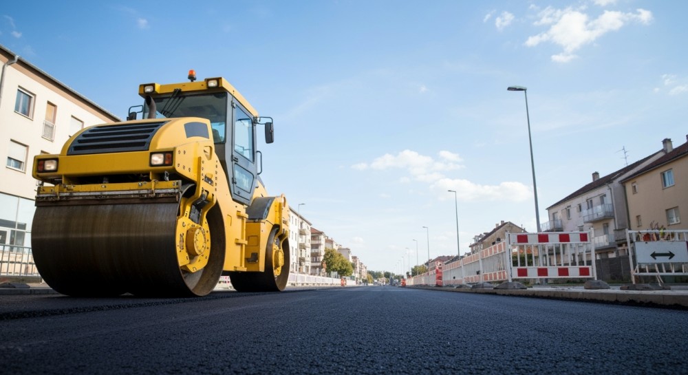 Nowe inwestycje drogowe w Powiecie Wrocławskim – umowy na przebudowę i poprawę nawierzchni dróg podpisane!
