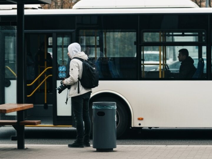 Wrocław wprowadza rewolucję w komunikacji: zmiany tras autobusowych już od sierpnia!