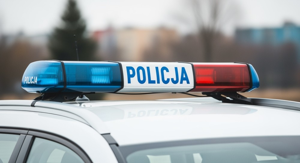 Młody mężczyzna w rękach policji – w mieszkaniu znaleziono narkotyki