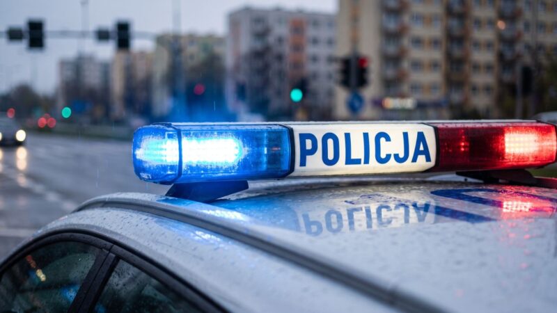 19-latek zniszczył elewację budynku. Alkohol nie zwalnia z odpowiedzialności!