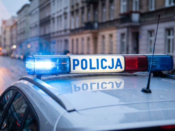 Wrocław w szoku: 38-latek atakuje kierowców i dokonuje samookaleczenia