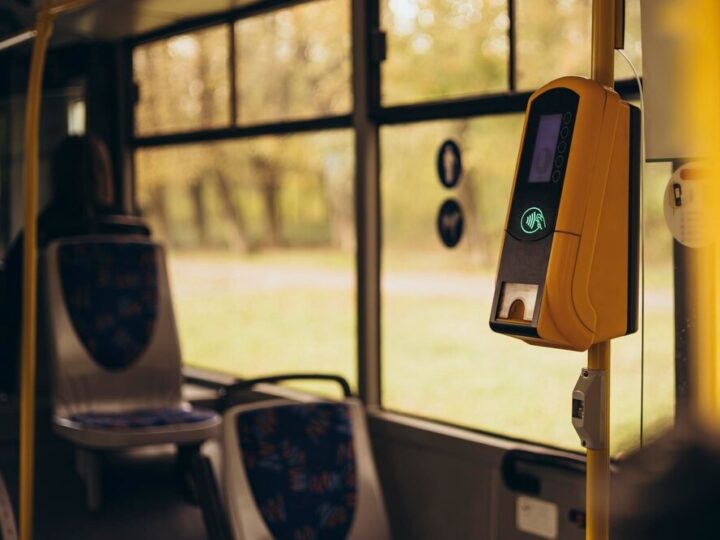Rewolucja w komunikacji: Nowe rozkłady jazdy autobusów od października 2026!