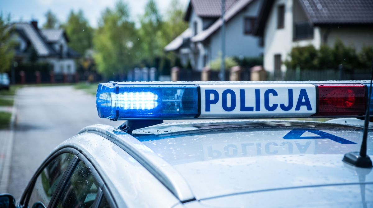Ukradł kable służące do ładowania samochodów elektrycznych. 33-latek w rękach oławskich policjantów